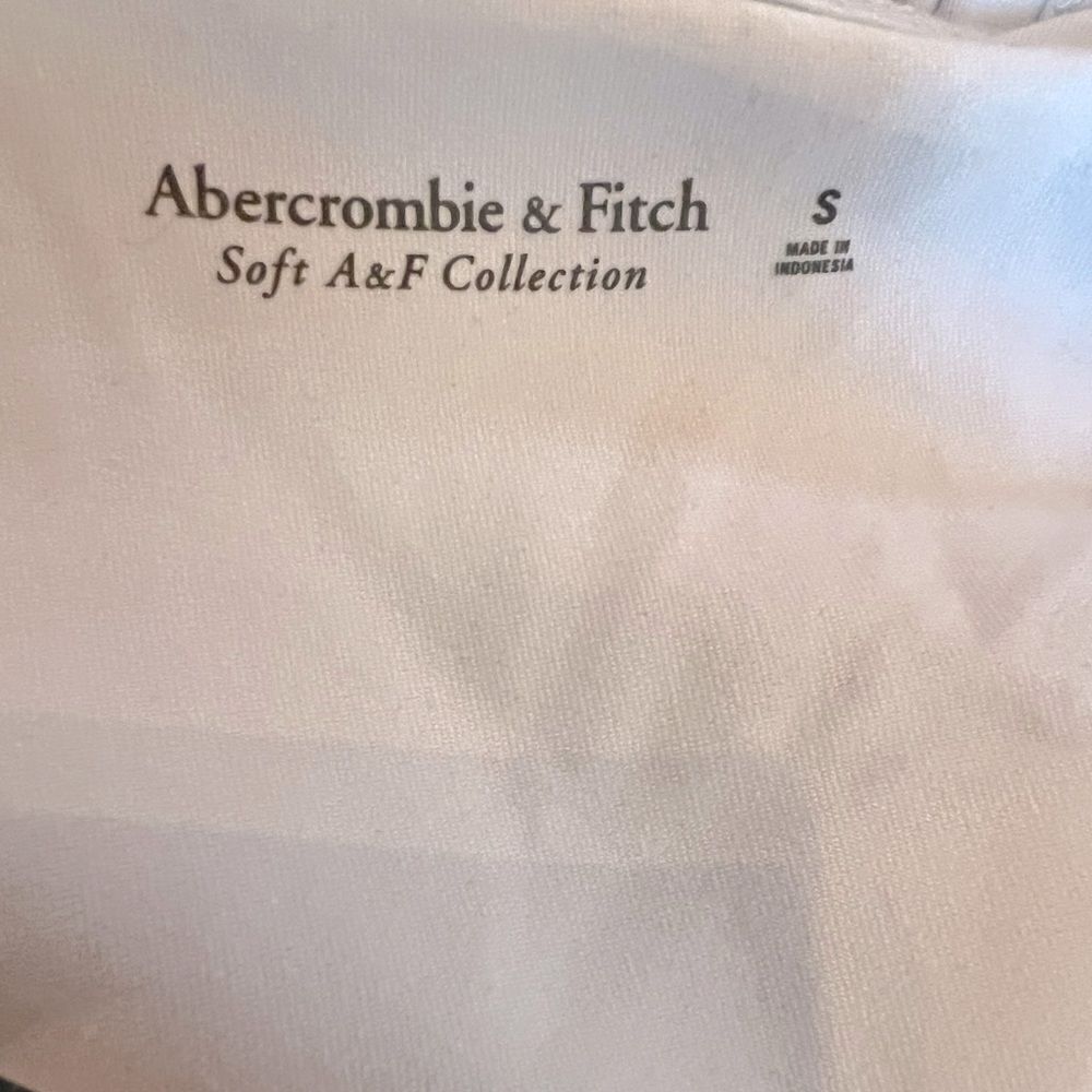 Abercrombie & Fitch soft A&F Collection seamless crew top size Small - Picture 4 of 5